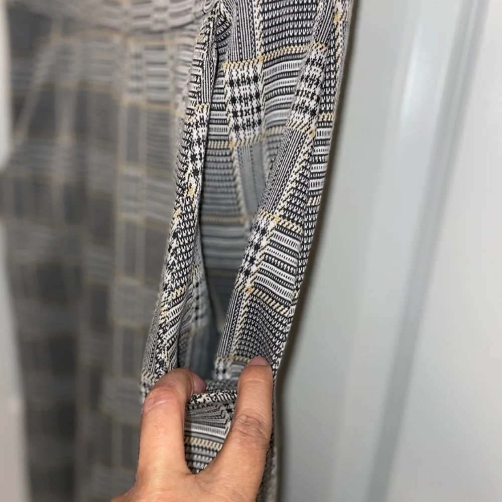 FREE PEOPLE open/tie back plaid  jumpsuit wide leg cropped stretch Size 2